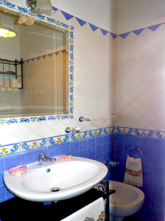 Bed and Breakfast Dimora Carlo III Vietri Pokoj fotografie